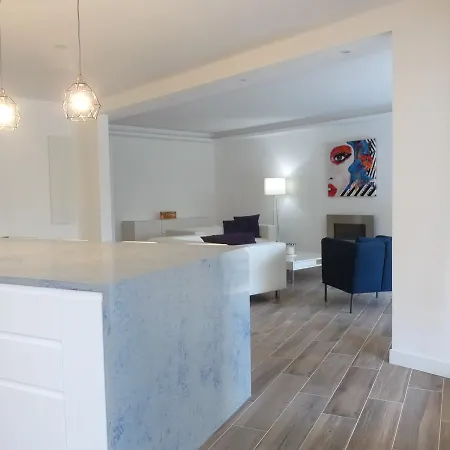 Borniol 3 Apartment *